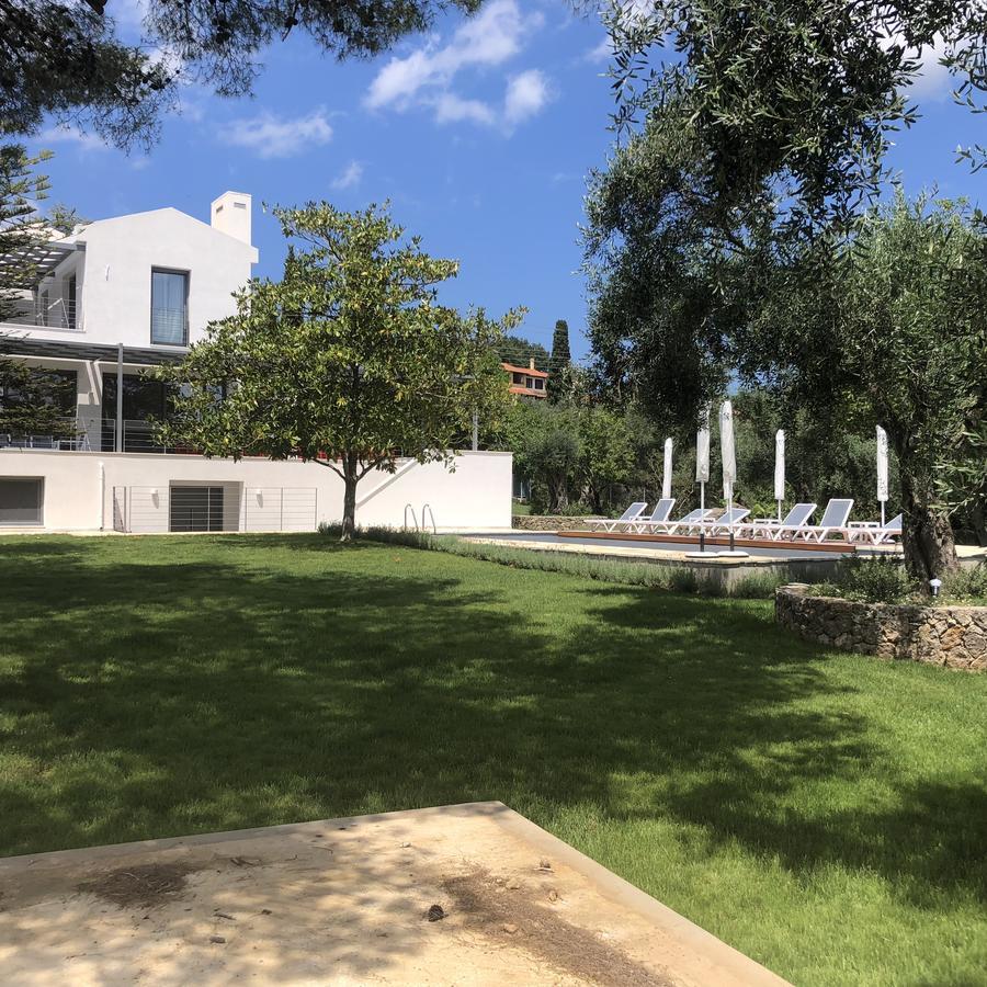 Villa Ren Dassia  Bagian luar foto